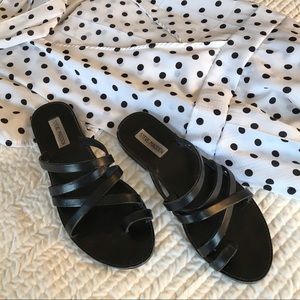 Steve Madden black sandals